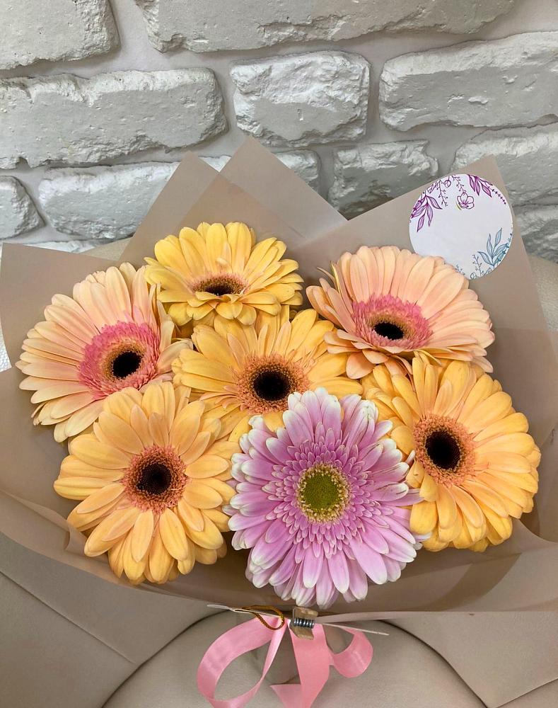 Букет цветов из: Герберы в Нововеличковской