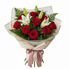 Букет цветов из:  Лилии и Розы в Нововеличковской