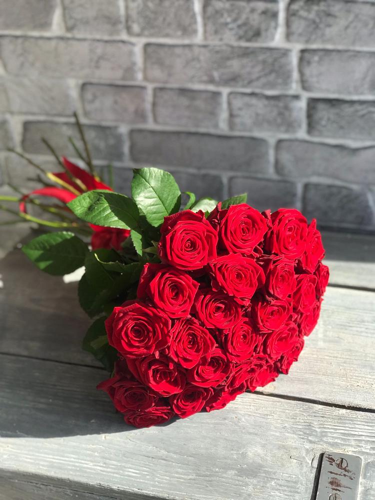 Букет Красные розы Фридом в Нововеличковской