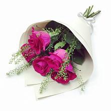 Букет цветов из:  Розы в Нововеличковской