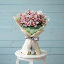 Букет цветов из:  Орхидеи и Розы в Нововеличковской
