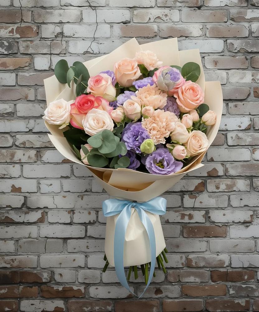 Букет цветов из: Розы, Лизиантусы и Гвоздики в Нововеличковской