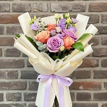 Букет цветов из:  Лизиантусы и Розы #REPLACE_PRED# Нововеличковской