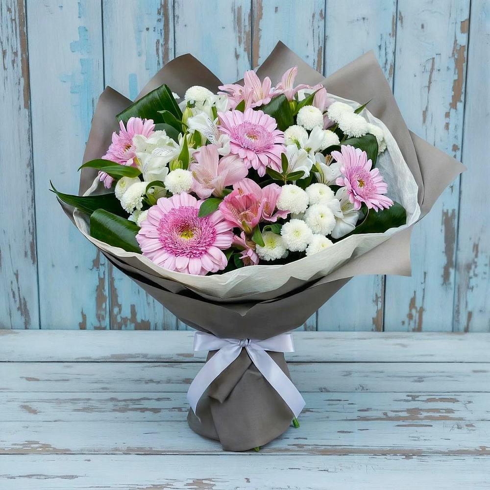 Букет цветов из: Герберы, Альстромерии и Хризантемы в Нововеличковской