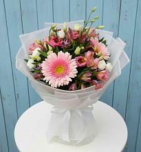 Букет цветов из:  Герберы, Альстромерии и Лизиантусы #REPLACE_PRED# Нововеличковской