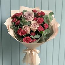 Букет цветов из:  Гвоздики и Розы #REPLACE_PRED# Нововеличковской
