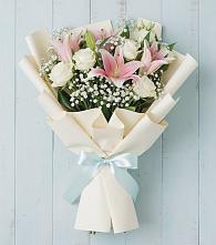 Букет цветов из:  Лилии в Нововеличковской